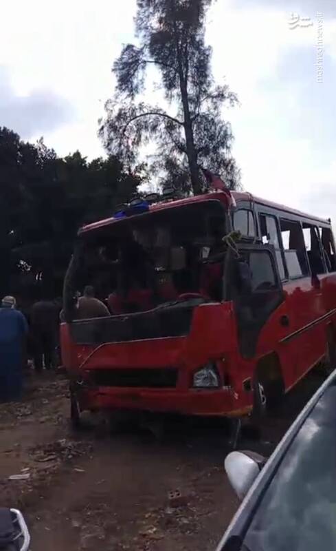 عکس/ سقوط مرگبار اتوبوس به داخل کانال آب