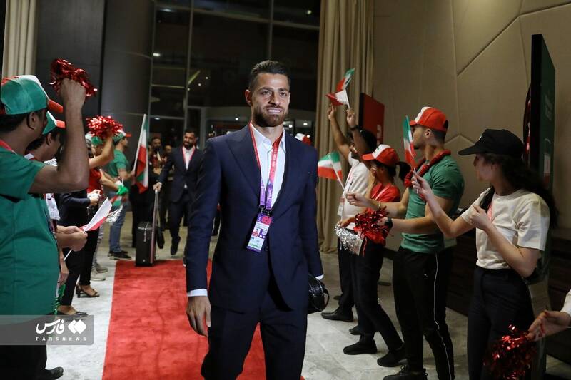 گزارش تصویری از لحظه ورود تیمملی به قطر و استقبال جالب قطریها