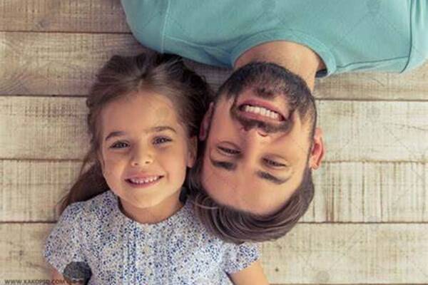 باباهای دختردار بخوانند / نکاتی که به دخترانتان شخصیت می دهد