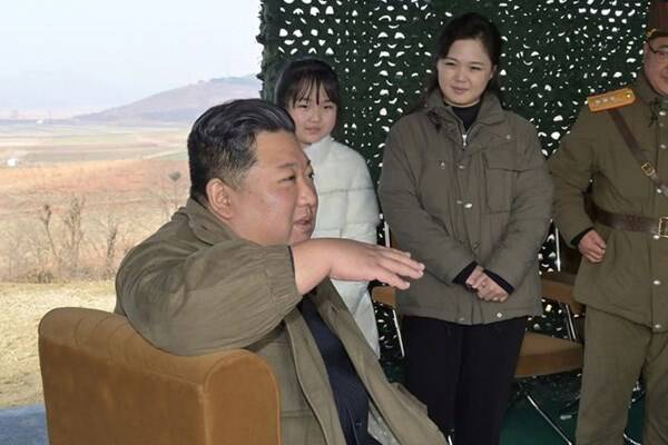 رهبر کره شمالی: با سلاح اتمی به تهدیدهای اتمی پاسخ میدهیم