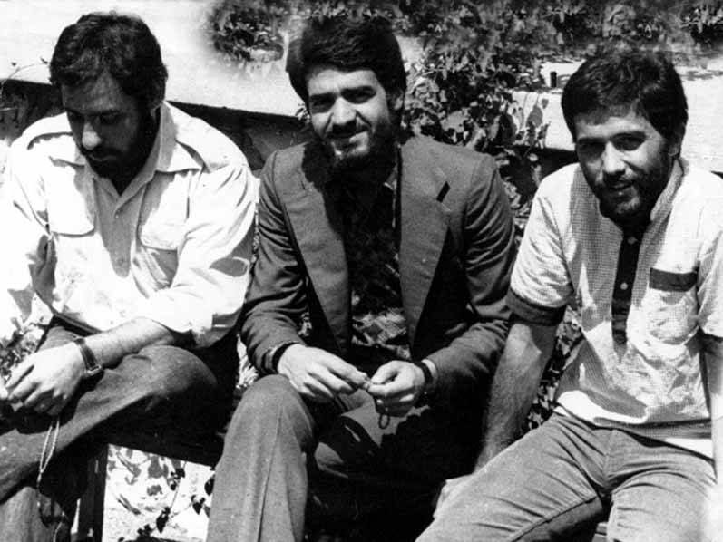 اولین کسی که وارد لانه جاسوسی شد، کی بود؟+ عکس