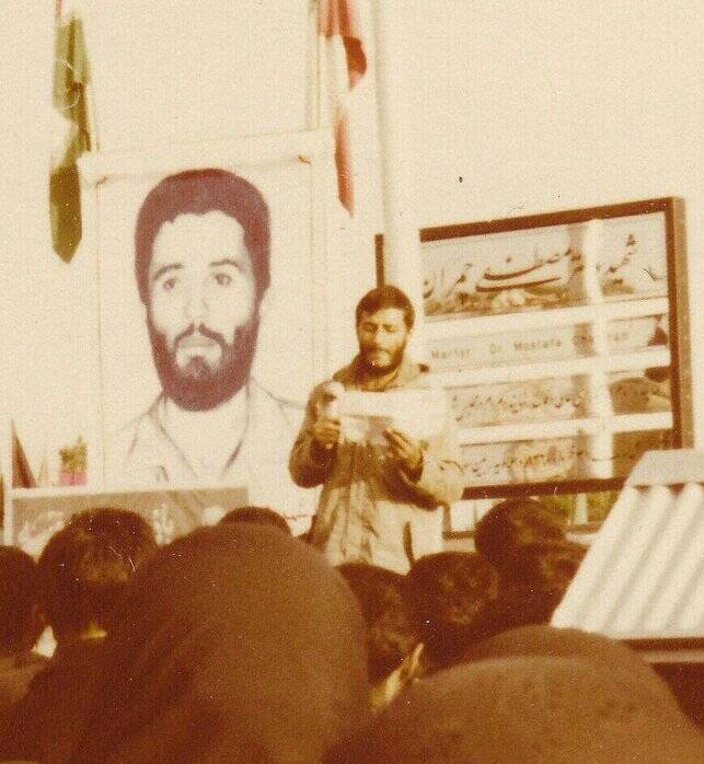 اولین کسی که وارد لانه جاسوسی شد، کی بود؟+ عکس