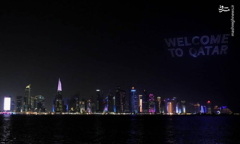 عکس/ هنرنمایی دیدنی پهپادها در سواحل دوحه