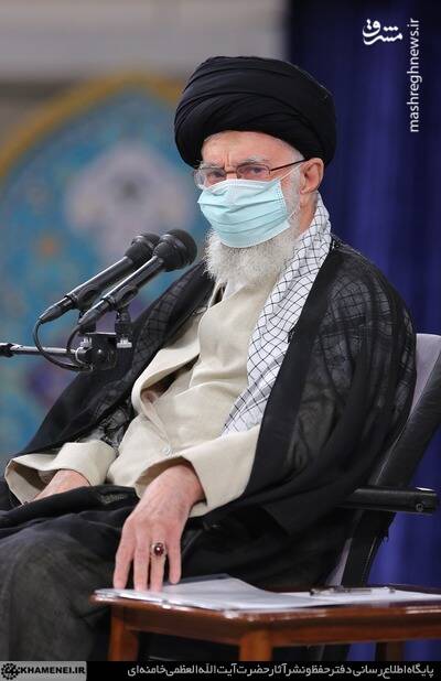 جمعی از مردم اصفهان با رهبر انقلاب دیدار کردند