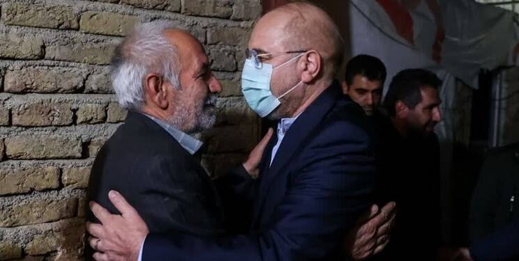 قالیباف به دیدار خانواده شهید عجمیان رفت+ عکس