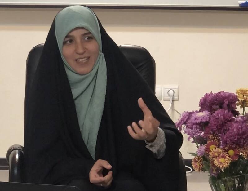 چقدر بچهها را در جریان حوادثِ این روزها قرار دهیم؟/ باید و نبایدهایی برای در امان ماندن بچهها