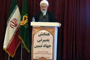 اقدامات تأثیرگذار برای تبیین دستاوردهای انقلاب انجام شود