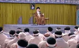 رهبر انقلاب: آمریکا در دوران پهلوی به ایران طمع کرد