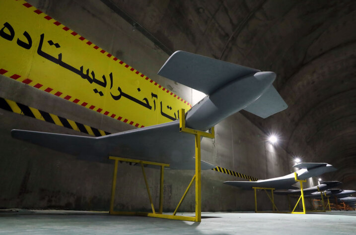 رونمایی از نسل جدید پهپادهای ویژه جنگ الکترونیک در ارتش/ ترکیب «کمان ۱۲» و «امید» برای نابودی رادارها تا برد هزار کیلومتر +عکس