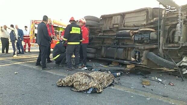 واژگونی مرگبار مینی بوس دانشگاه خمینیشهر +عکس