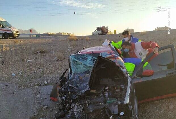 واژگونی مرگبار مینی بوس دانشگاه خمینیشهر +عکس