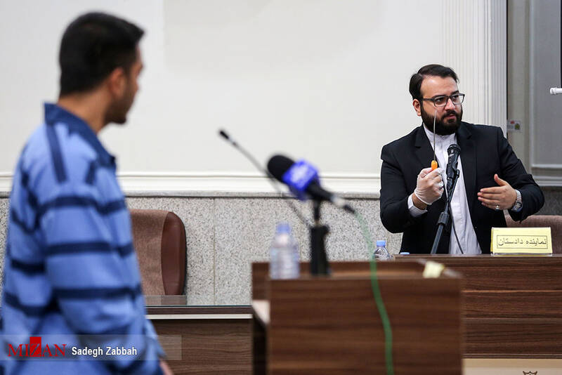 جلسه رسیدگی به اتهامات مجید رهنورد عامل شهادت دو بسیجی حافظ امنیت/ متهم: سابقه کیفری دارم، پرونده ضرب و جرح عمدی داشتم و به پرداخت دیه محکوم شدهام
