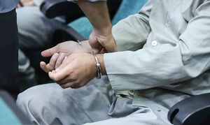 محاکمه پزشکی که در صحنه شهادت شهید عجمیان به جای کمک به او لگد زده است / متهم: قبول دارم به لحاظ پزشکی اهمال کردم