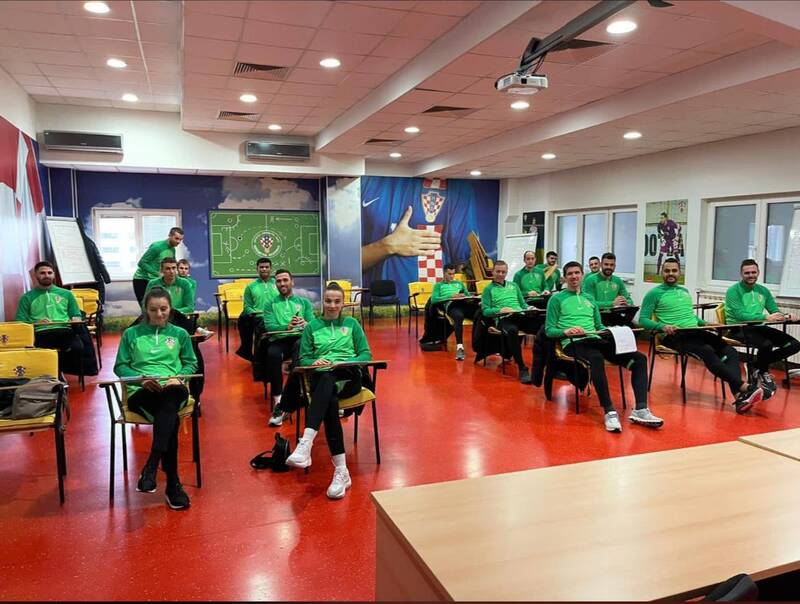 بازیکن جنجالی پرسپولیس در اروپا مربی شد +عکس