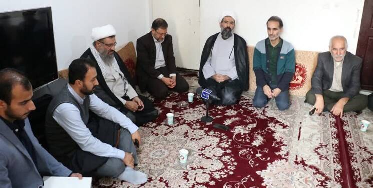 مادر شهید عجمیان: آزادی ظالمان، ظلم به همه مردم است