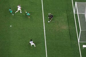 برتری قاطع سهشیرها برابر سنگال / جدال تماشایی انگلیس - فرانسه در یکچهارم نهایی