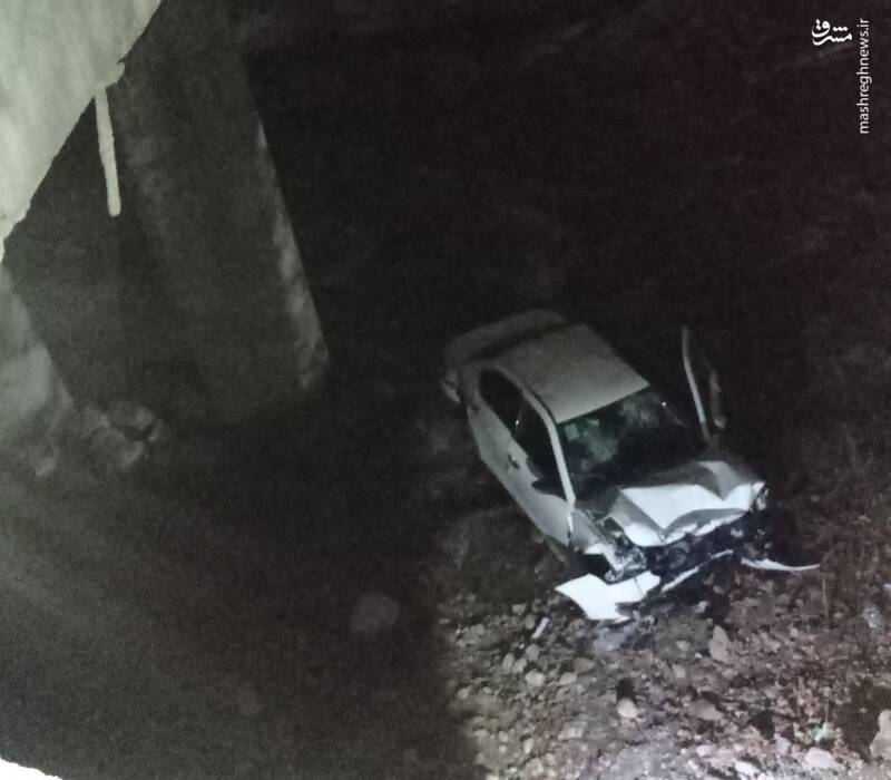 سقوط مرگبار خودروی دنا از روی پل +عکس