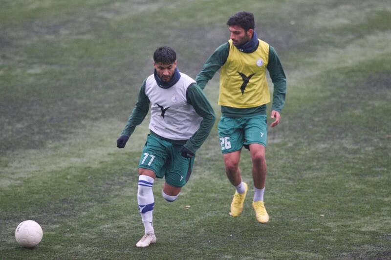 استقبال استقلالیها از دروازهبان تیم ملی +عکس