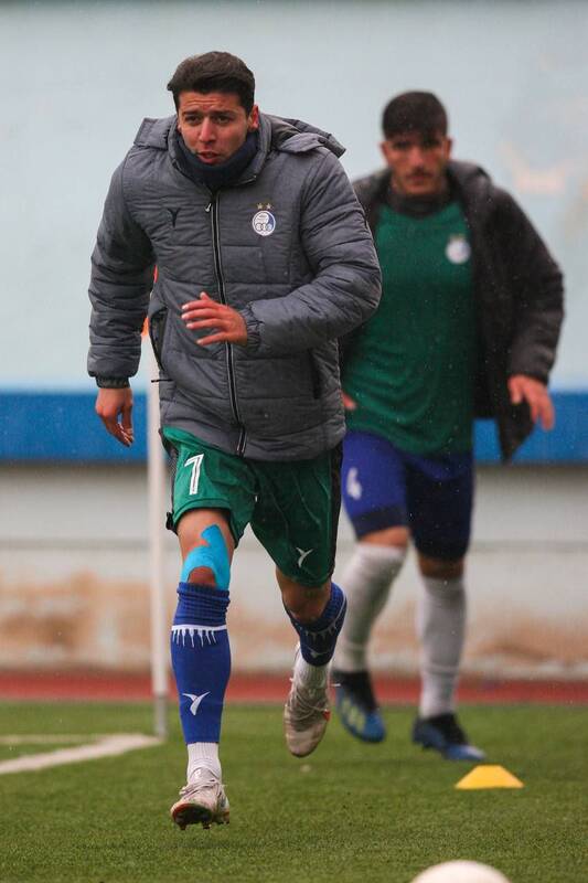 استقبال استقلالیها از دروازهبان تیم ملی +عکس