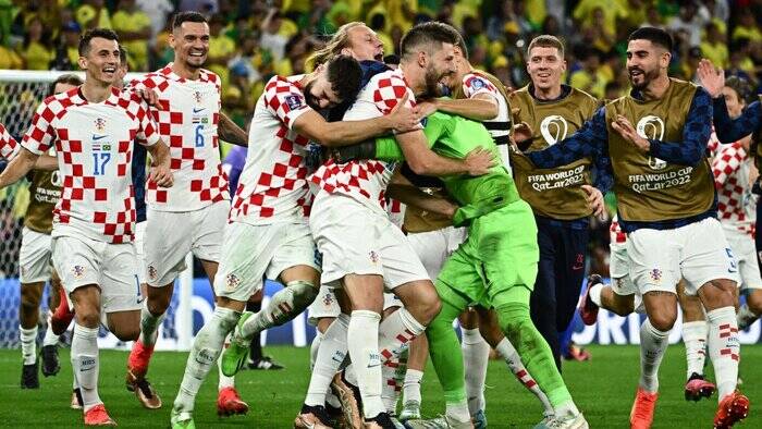 ملاقات پیرمردهای نابغه در لوسیل