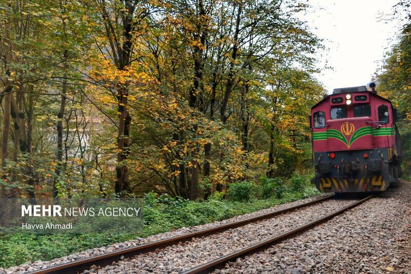 عکس/ مسیر رویایی راه آهن شمال