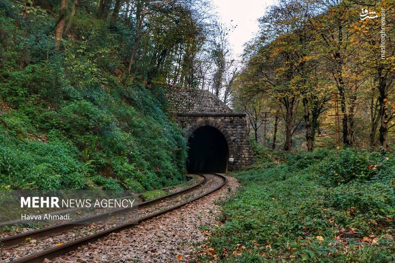 عکس/ مسیر رویایی راه آهن شمال