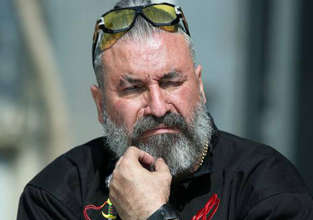 فرخنژاد؛ بیهمهچیز، شارلاتان یا پستتر از ارتفاع پست!