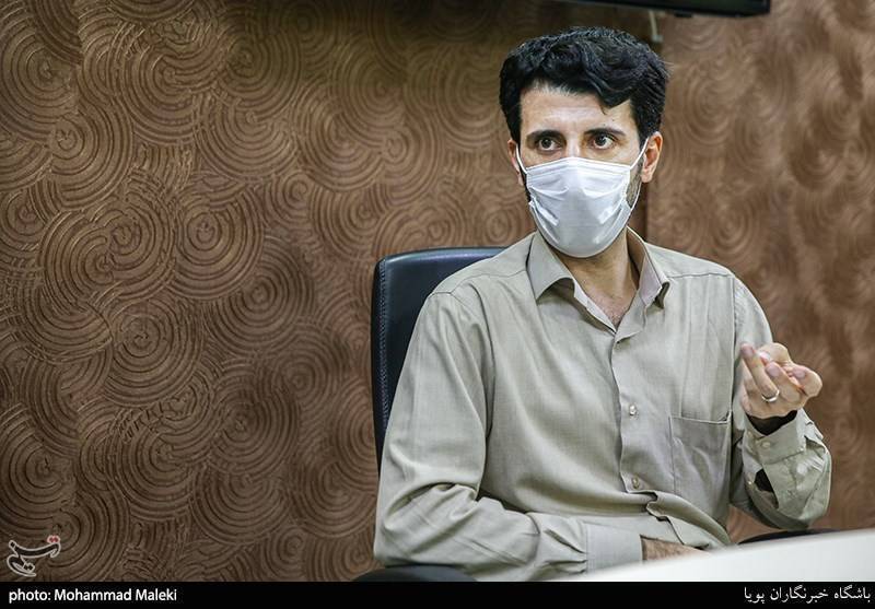 کتابهایی که تقریظ دارند هم باید نقد شوند/ نقد کتاب نشان از زنده بودن آن است