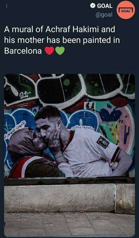 بوسه مادر اشرف حکیمی نقاشی دیواری شد