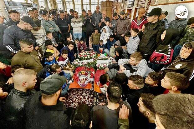 تشییع پیکر دو شهید فلسطینی در نابلس + تصاویر