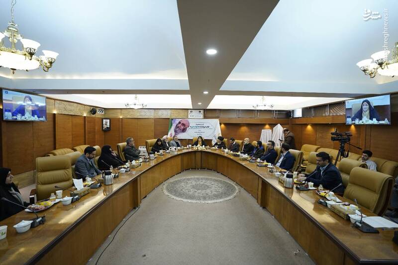 دلال انگلیسی مأمور خرید کتابهای خطی بود