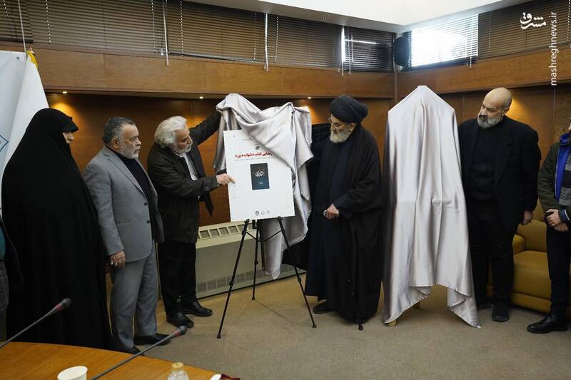 دلال انگلیسی مأمور خرید کتابهای خطی بود