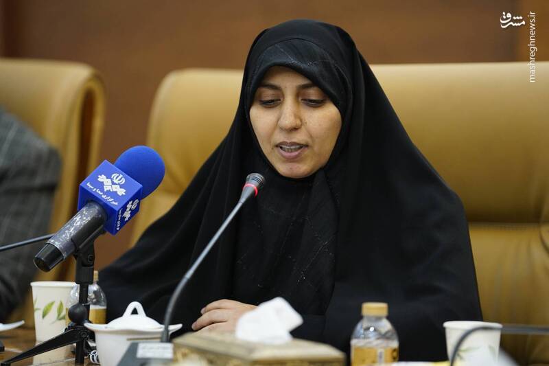 دلال انگلیسی مأمور خرید کتابهای خطی بود