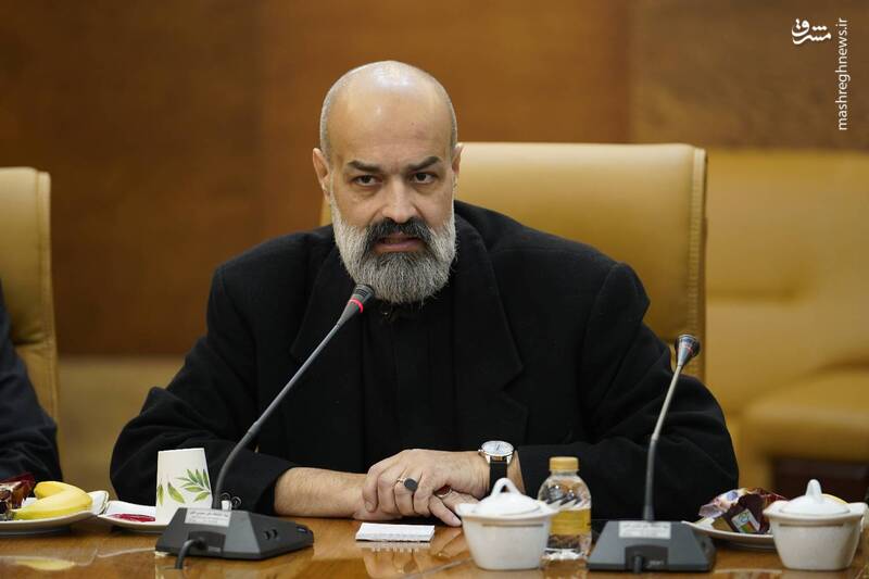 دلال انگلیسی مأمور خرید کتابهای خطی بود