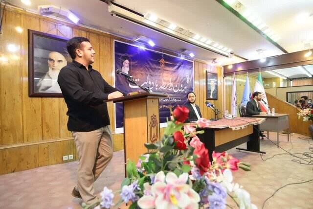 بهادری جهرمی: پاسخگویی وظیفه مسئولان است