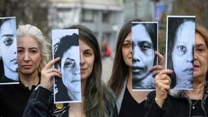 وقتی انگلیس دلسوز زنان ایرانی میشود!