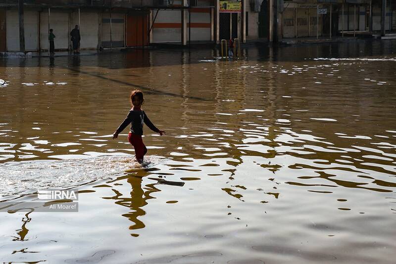 تصاویری وحشتناک از آبگرفتگی خیابانهای اهواز