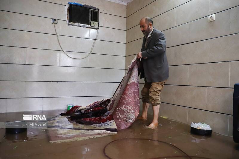 تصاویری وحشتناک از آبگرفتگی خیابانهای اهواز