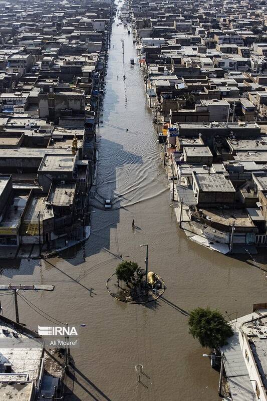 تصاویری وحشتناک از آبگرفتگی خیابانهای اهواز