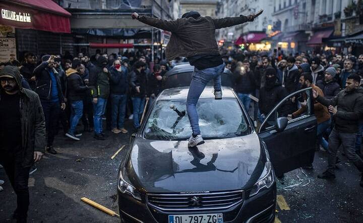 القای انزوای ایران در سیاست خارجی برای لاپوشانی بر شکست آشوب