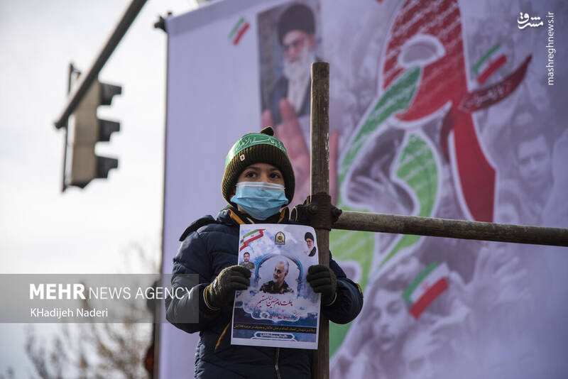 عکس/ آیین تشییع ۱۳ شهید گمنام در اصفهان