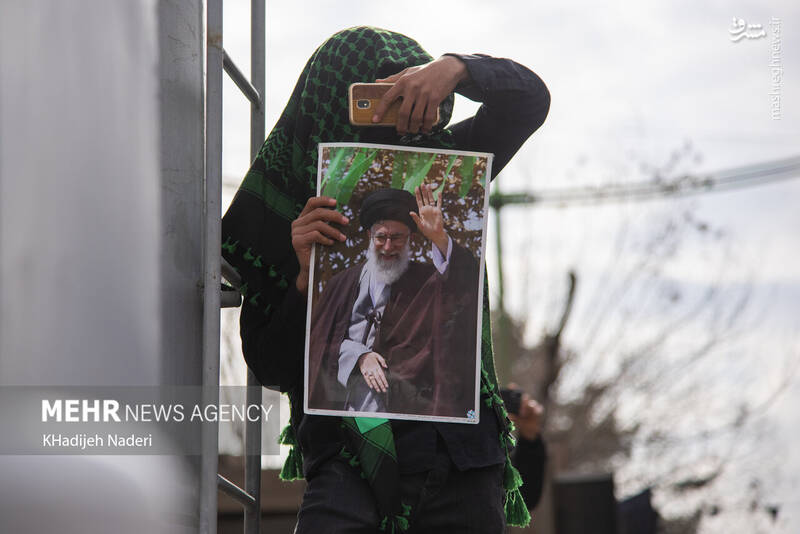 عکس/ آیین تشییع ۱۳ شهید گمنام در اصفهان