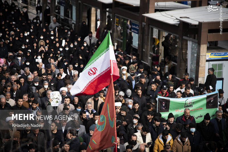 عکس/ آیین تشییع ۱۳ شهید گمنام در اصفهان