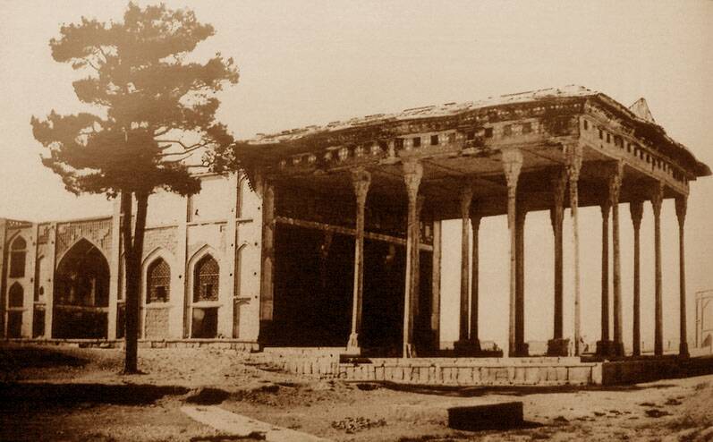 چه کسی ۵۰ اثر تاریخی ایران را تخریب کرد؟+ عکس