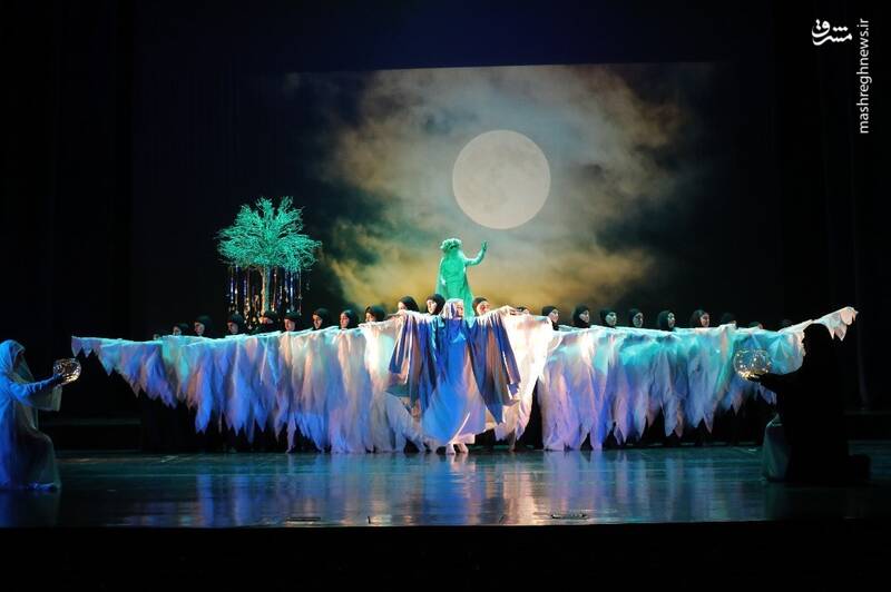 لطفا ایستاده تشویق کنید!