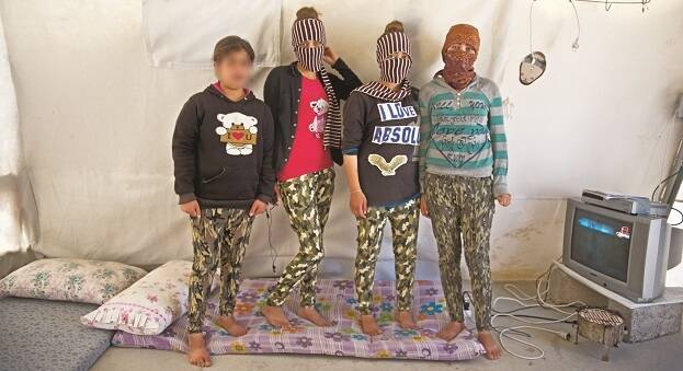 روزی که مسیح ایران برای نجات دختران به صلیب کشیده شد!+ عکس