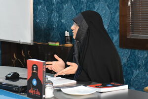 ما برای فضای مجازی تربیت نشدیم / گفتند مواظب باش انگ حکومتی نخوری! / پاساژ پالادیوم تهران برای مردم جذابتر از روستاهای بلوچستان نیست! / در زندان برای زن باردار داعشی لواشک میآوردند! نشست کتاب مار و پله - رشت - کراپشده