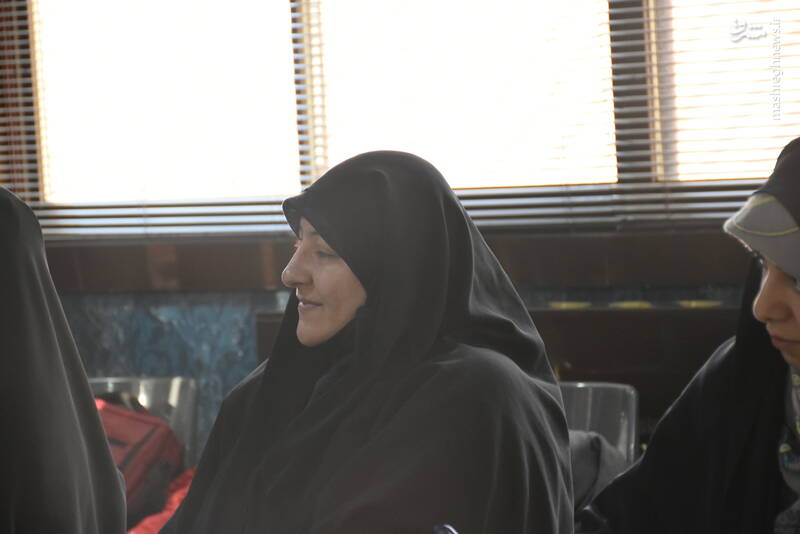 ما برای فضای مجازی تربیت نشدیم / گفتند مواظب باش انگ حکومتی نخوری! / پاساژ پالادیوم تهران برای مردم جذابتر از روستاهای بلوچستان نیست! / در زندان برای زن باردار داعشی لواشک میآوردند!