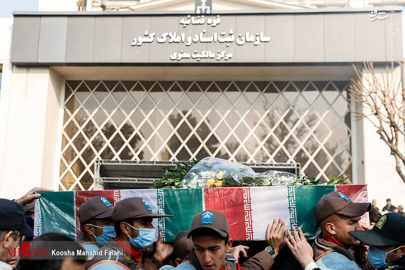 عکس/ مراسم تشییع پیکر شهید گمنام درسازمان ثبت اسناد و املاک