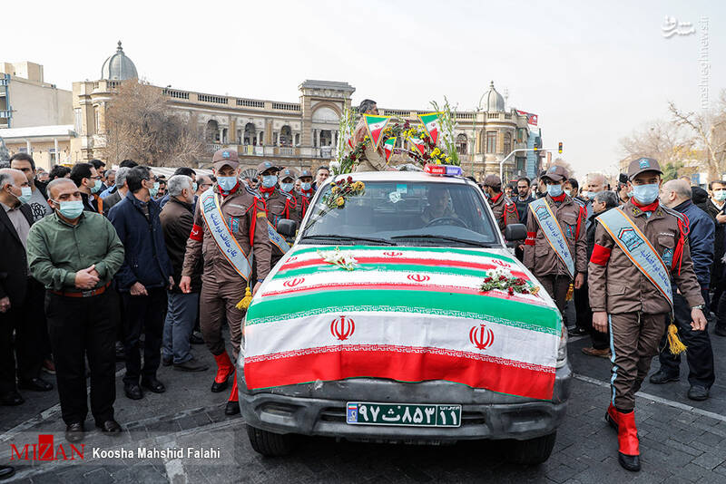 عکس/ مراسم تشییع پیکر شهید گمنام درسازمان ثبت اسناد و املاک